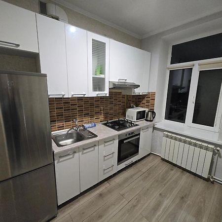 White New Apartments Ultracentral 2-Rooms In The Heart Chisinau Eksteriør bilde