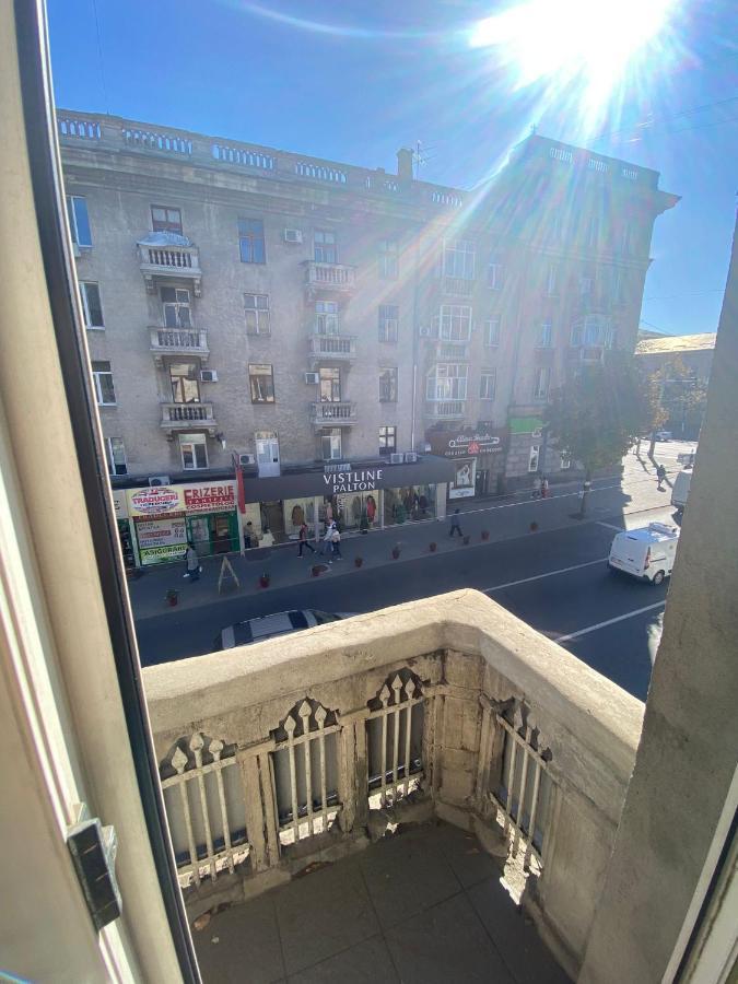 White New Apartments Ultracentral 2-Rooms In The Heart Chisinau Eksteriør bilde