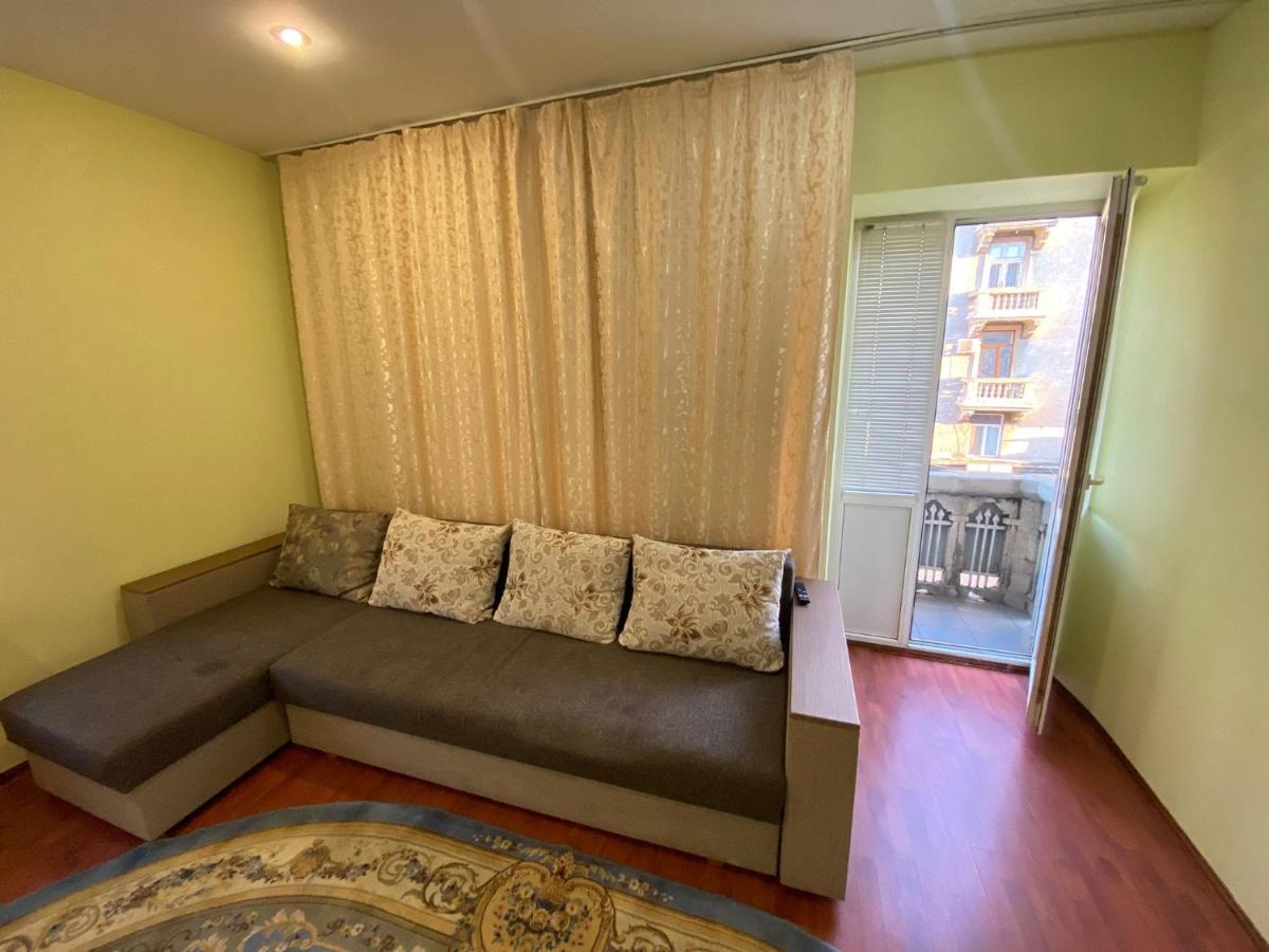 White New Apartments Ultracentral 2-Rooms In The Heart Chisinau Eksteriør bilde
