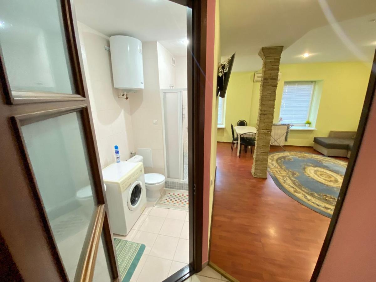 White New Apartments Ultracentral 2-Rooms In The Heart Chisinau Eksteriør bilde