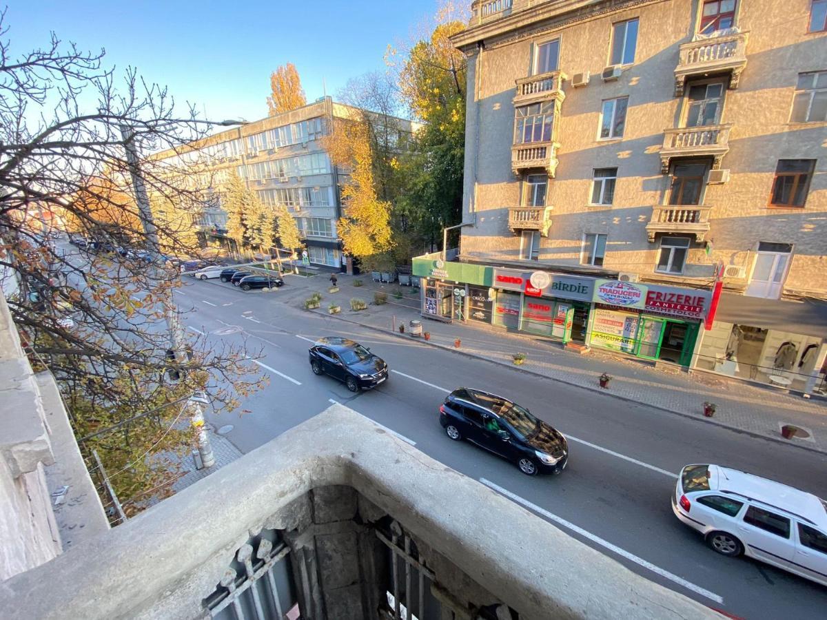 White New Apartments Ultracentral 2-Rooms In The Heart Chisinau Eksteriør bilde